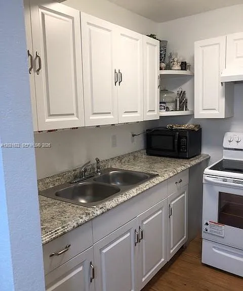 3061 NW 47th Ter #335B — Photo 3