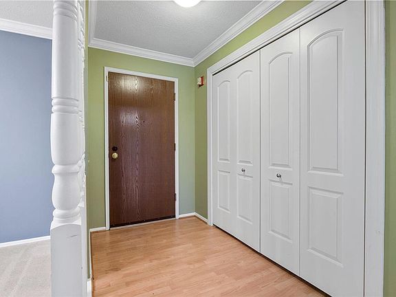 3rd image of 585 Coeur De Royale Dr APT 202