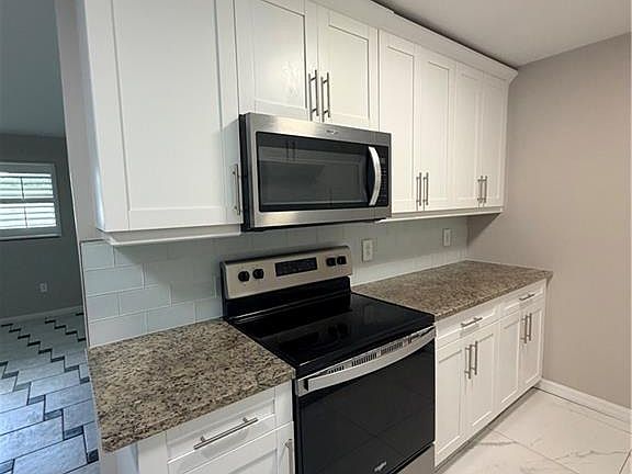 5th image of 18572 Sarasota Rd