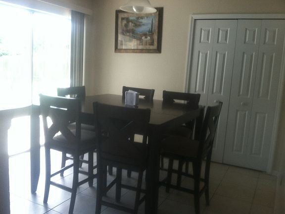 Nice dinning area