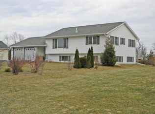 10512 Cherrywood Ct, Sister Bay, WI 54234