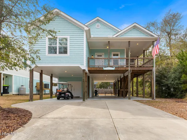 105 NW 29th Street, Oak Island, NC 28465