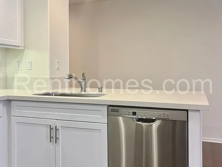 8862 Promenade North Pl — Photo 6