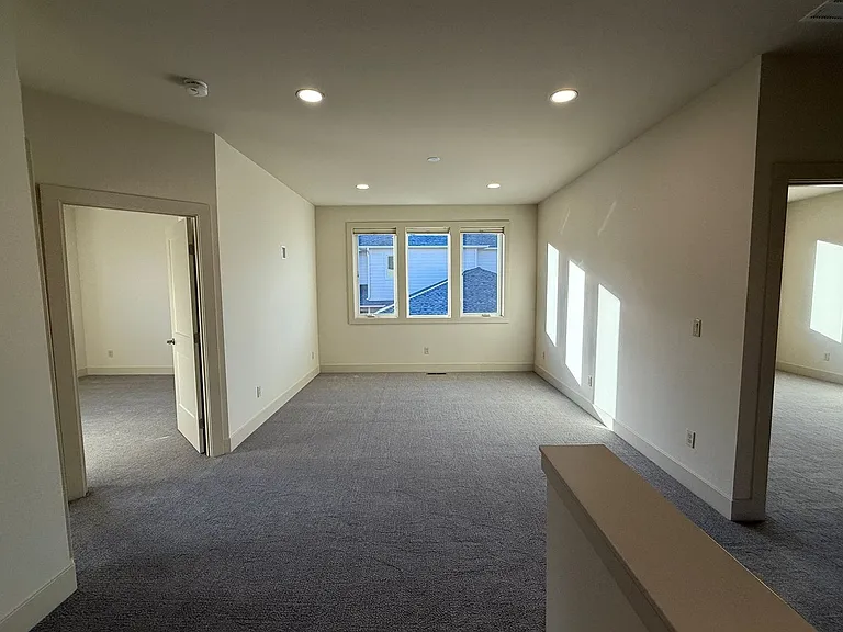1722 Castlerock Ave — Photo 7