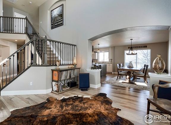 3rd image of 4754 Valley Oak Dr