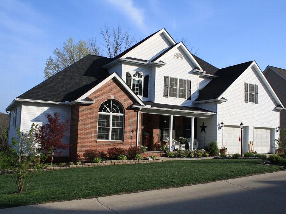 1st image of 218 Southern Woods Dr