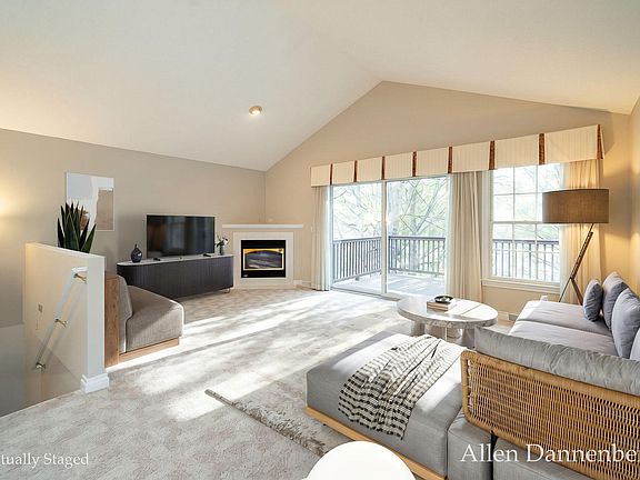 3rd image of 845 Bluff Creek Dr