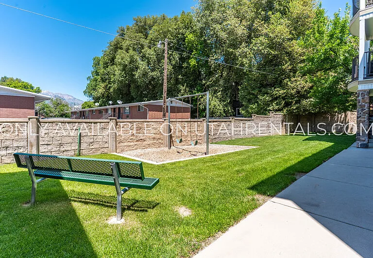 389 S State St #24 — Photo 18