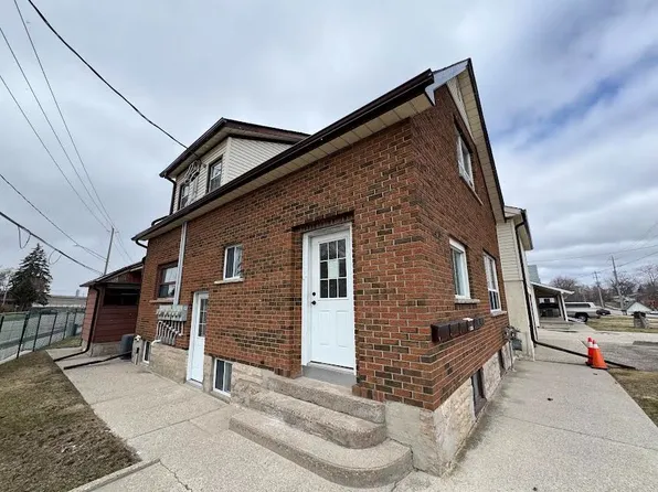 42 Wilfred Ave #1, Kitchener, ON N2A 1W8