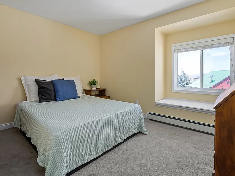 110 Carriage Rd #8 — Photo 4