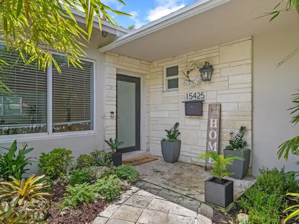 15425 SW 84th Court, Palmetto Bay, FL 33157