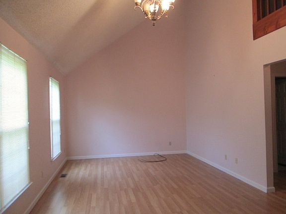 2nd image of 2935 N Main St