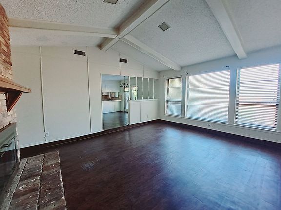 3rd image of 4106 Cedar Creek Dr