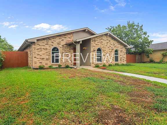 2nd image of 754 Pinoak Dr