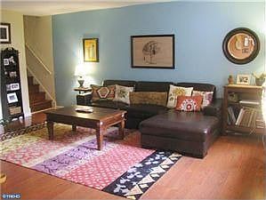 2nd image of 119 Argyll Ct