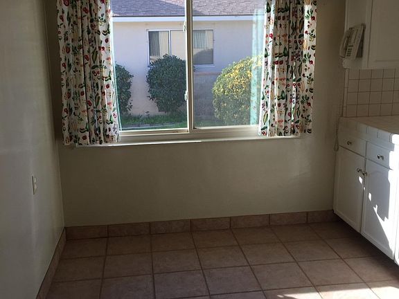 5th image of 3043 N Wolters Ave