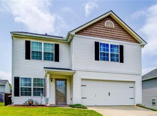 725 Overlook Rd, Lowell, NC 28098