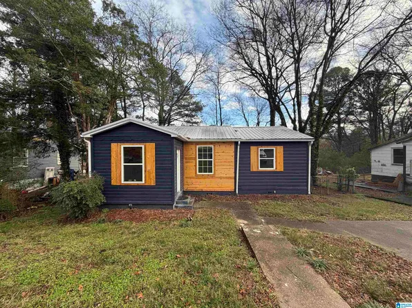 428 Pine Ln, Anniston, AL 36206