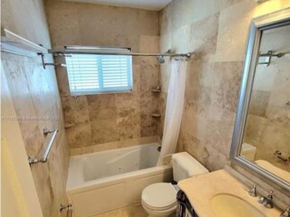 4th image of 3701 NE 170th St