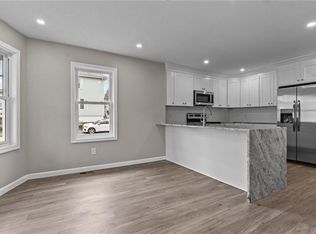 140 Chestnut Ave, Cranston, RI 02910