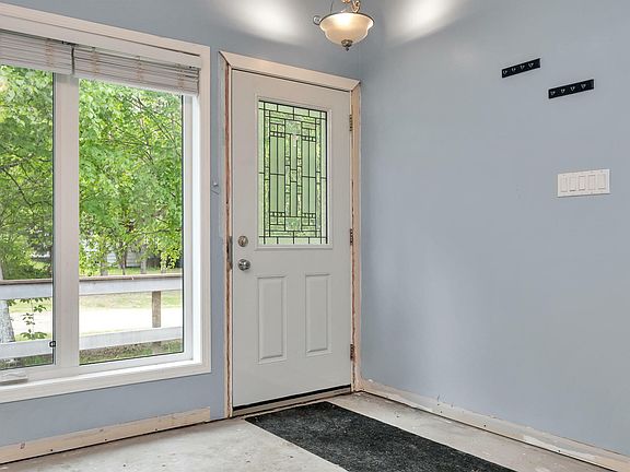 5th image of 26 Fir Ave