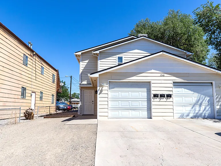 1240 Bunting Ave #1 — Photo 1