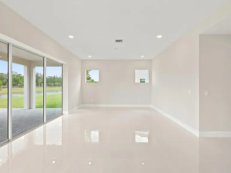 14261 Spruce Pine Dr — Photo 21