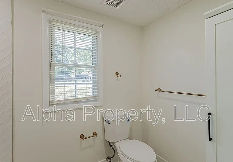 407 Cedar Lane Rd — Photo 7