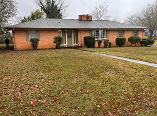 205 Dogwood Dr, Maryville, TN 37804