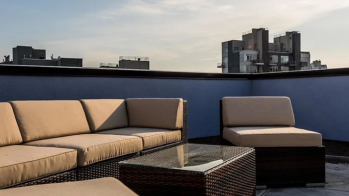 Rented by Nooklyn NYC LLC | media 103