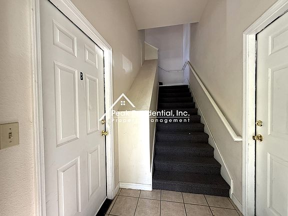 4th image of 712 20th St APT B
