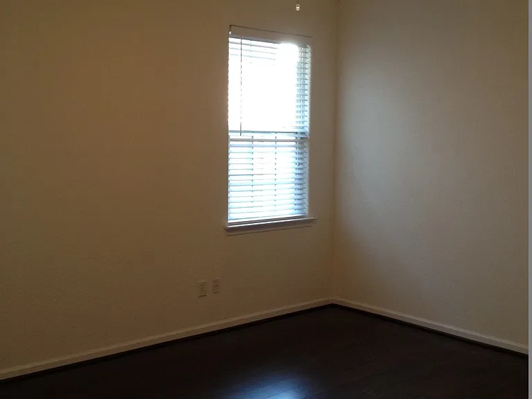 837 Brittlebank Dr — Photo 9