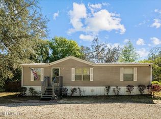 306 Winton Ave, Interlachen, FL 32148