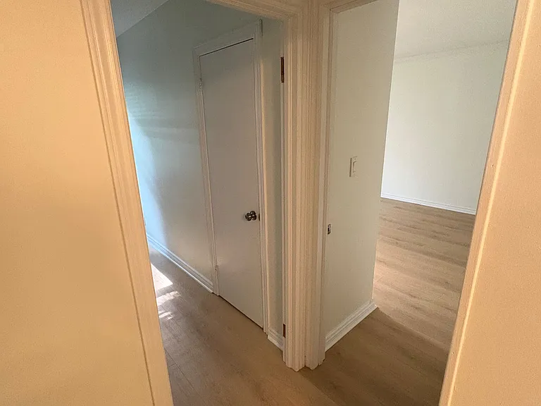 872 Masson St #MAIN — Photo 11
