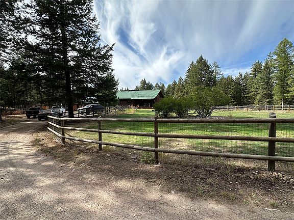 3rd image of 23405 Wahupa Ln