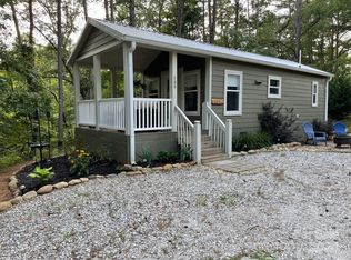 104 Bear Pen Cv, Franklin, NC 28734