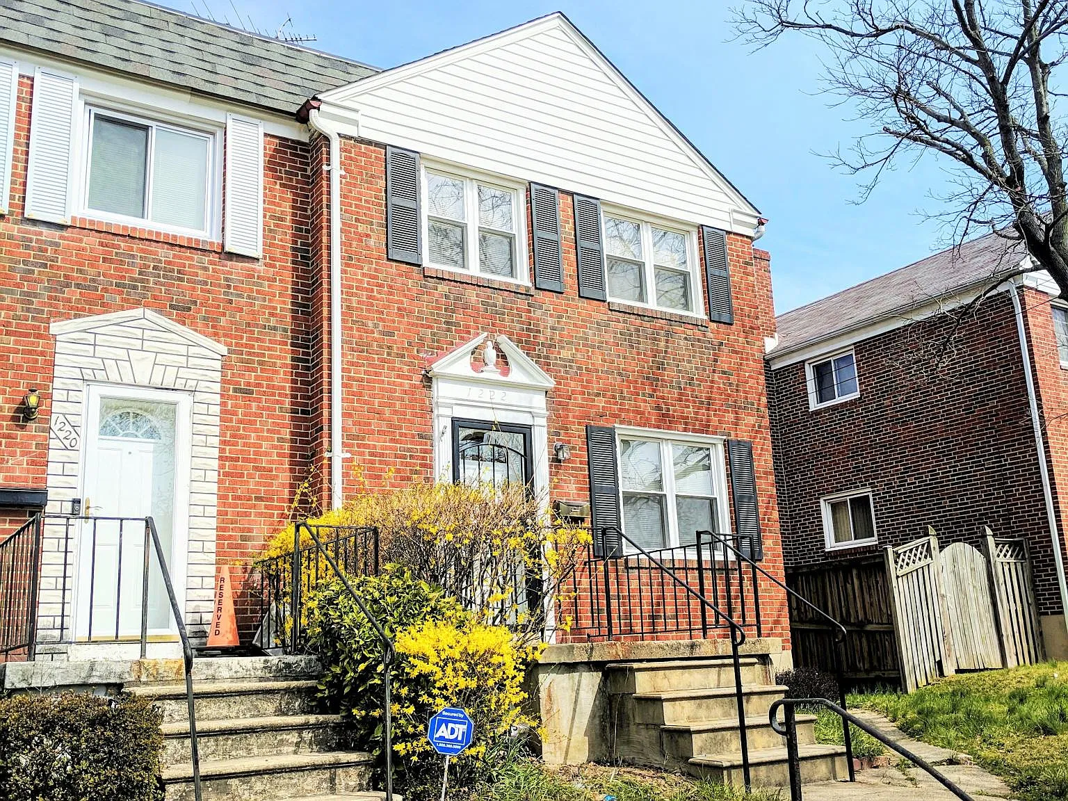 3 bed, 1830 sqft, $2,400 — Photo 3