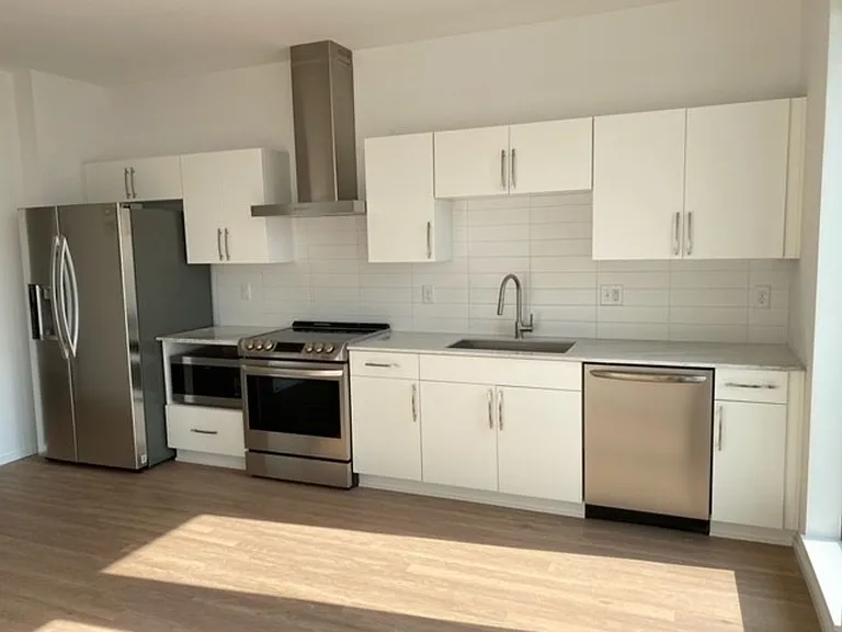806 Olympic St #511 — Photo 10