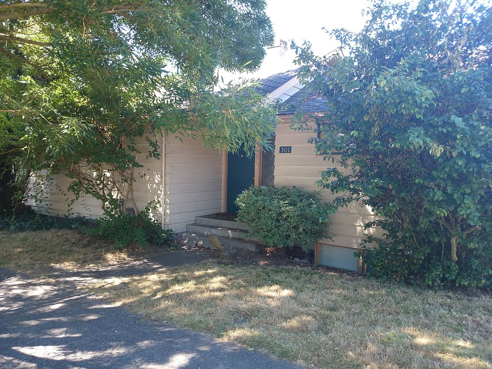 2nd image of 301 NW 48th St