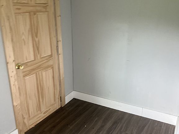 3rd image of 100 W 1st St