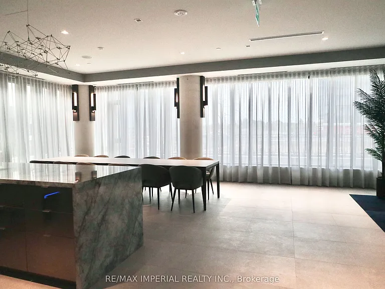 5858 Yonge St #712 — Photo 15