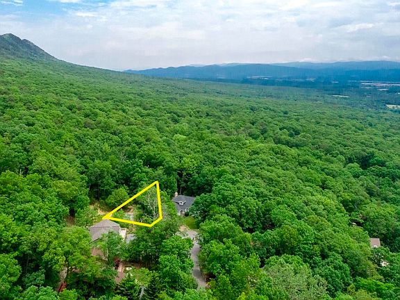 2nd image of 197 Quarry Ln #566