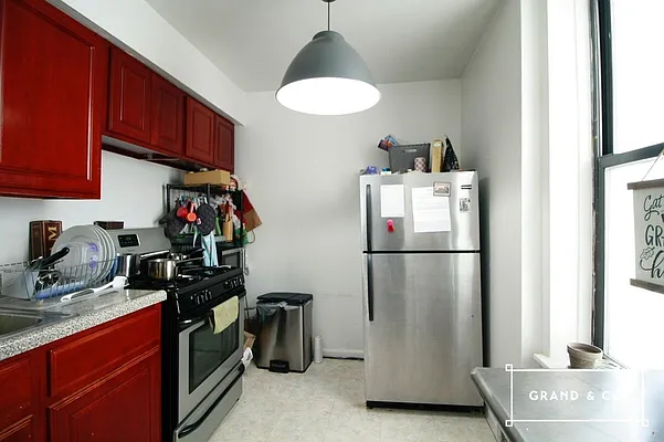 Rented by Grand & Co. | media 13