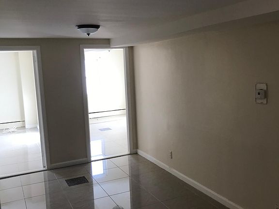 2nd image of 2757 Seymour Ave