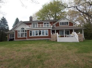 6925 W Abrahamson Rd, Ludington, MI 49431