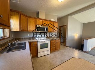 3781 McIntosh Dr NW, Rochester, MN 55901
