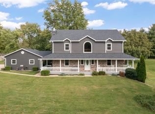 24 Bernhardt Rd, Lebanon, IL 62254