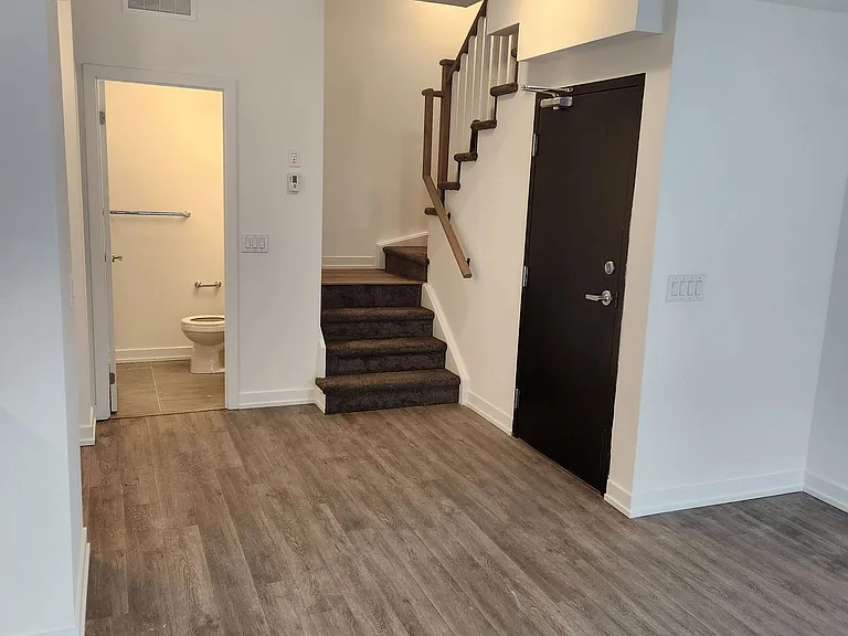 861 Sheppard Ave W #29 — Photo 5