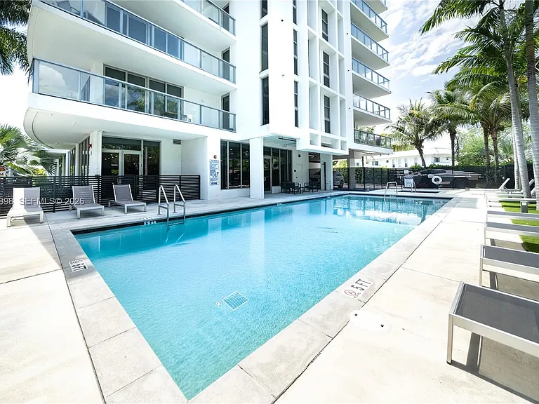 13800 Highland Dr #Penthouse 4 — Photo 38