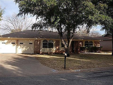 2nd image of 3006 Bluebonnet Ln